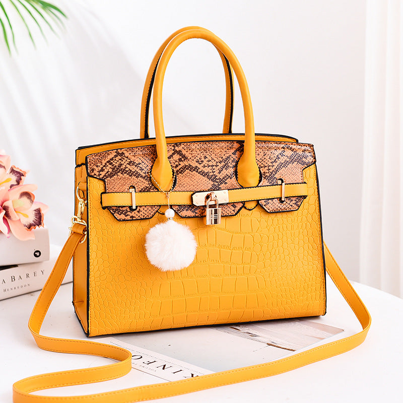 Bag female 2021 new autumn and winter Korean fashion handbag shoulder cross handbag handbags a generation