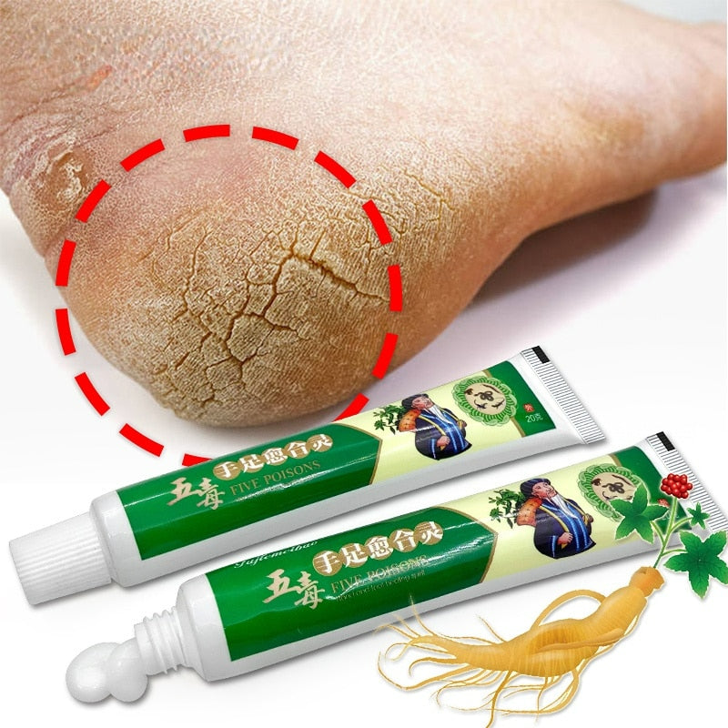 2pcs Anti Chap Cream Ginseng Essence Herbal Medicine Cream Soften Skin Moisture Pain Relief Chilblain Ointment Body Lotion A1604